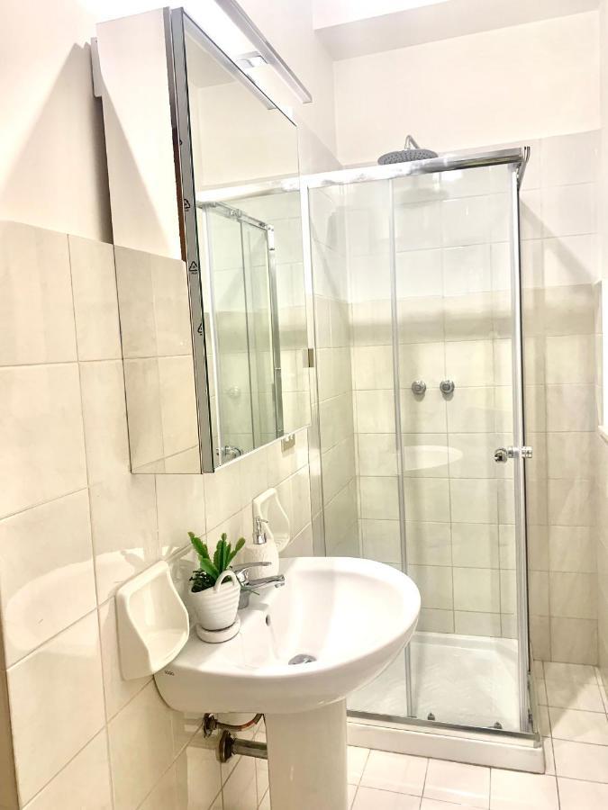 A Un Passo Dal Massimo 1 Apartment Palermo Ngoại thất bức ảnh