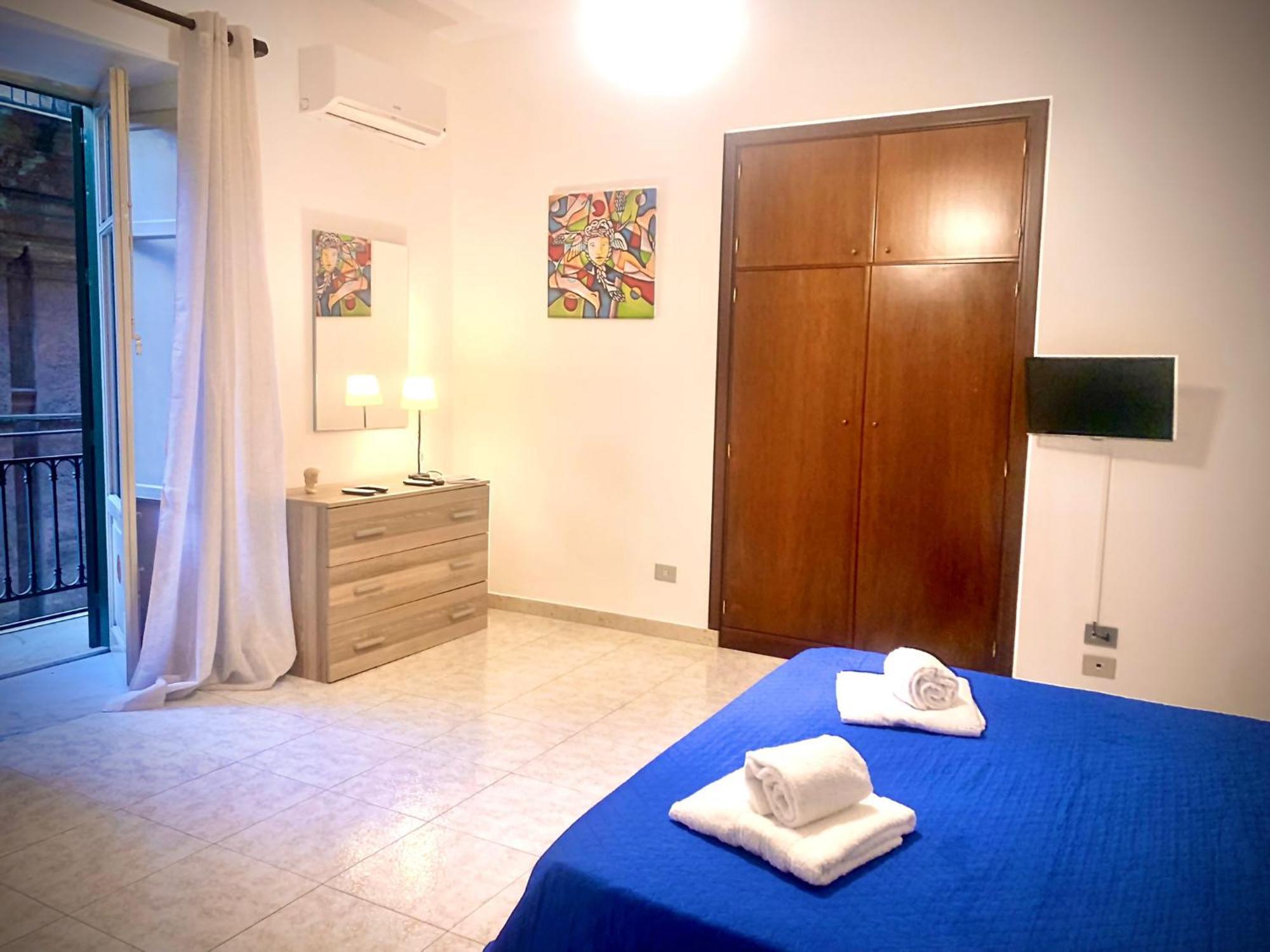 A Un Passo Dal Massimo 1 Apartment Palermo Ngoại thất bức ảnh